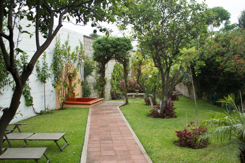 Отель La Casa De Don Pedro Антигуа-Гватемала Экстерьер фото